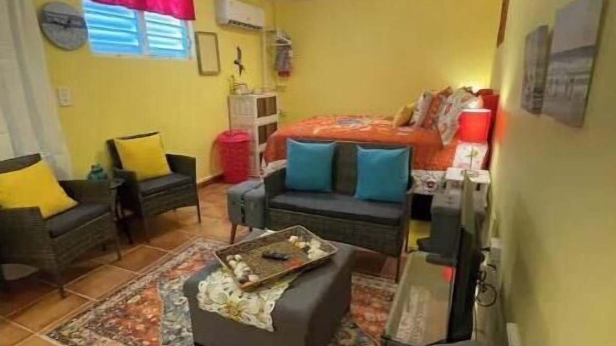 Quemados House | Cute n Cozy Apartment Near the Beach!