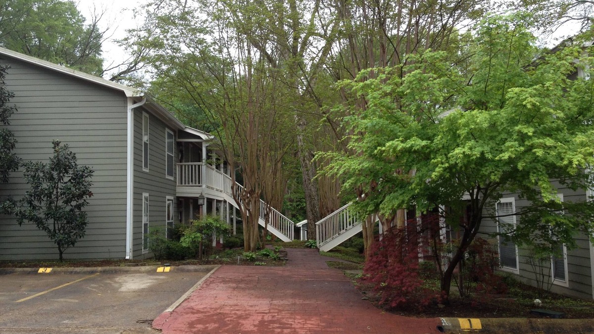 Oxford Condo | Cute Oxford Condo 2 Blocks From The Square