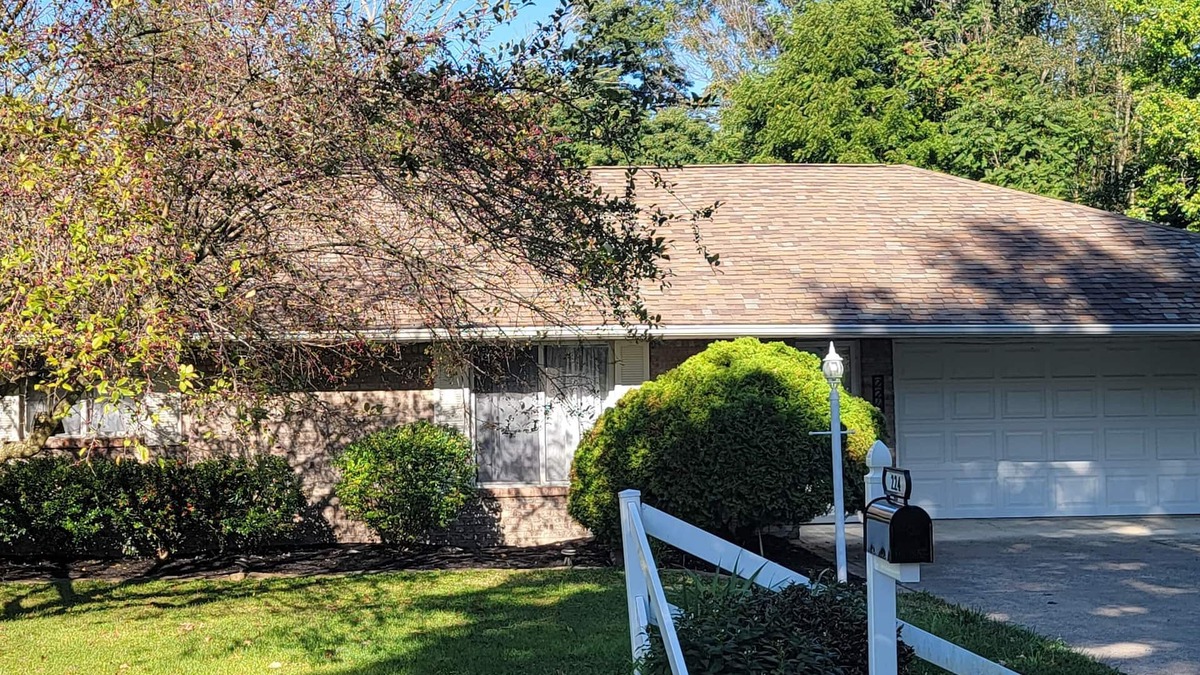 Rockville House | Cute, pet-friendly home in quiet neighborhood. Close to state parks & downtown.