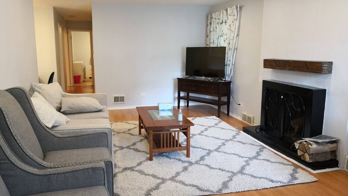 Deerfield House | Cute Ranch House close to town monthly stay