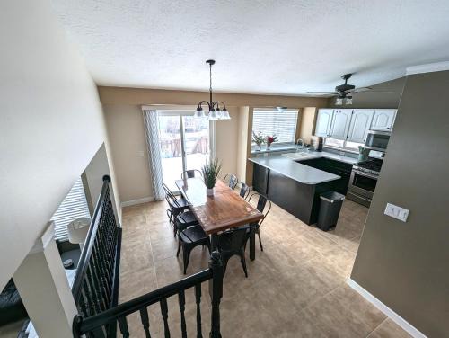Layton House | Cute Spacious Home