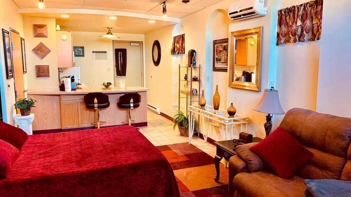 Waverly Apartment | Cute Studio Apartment