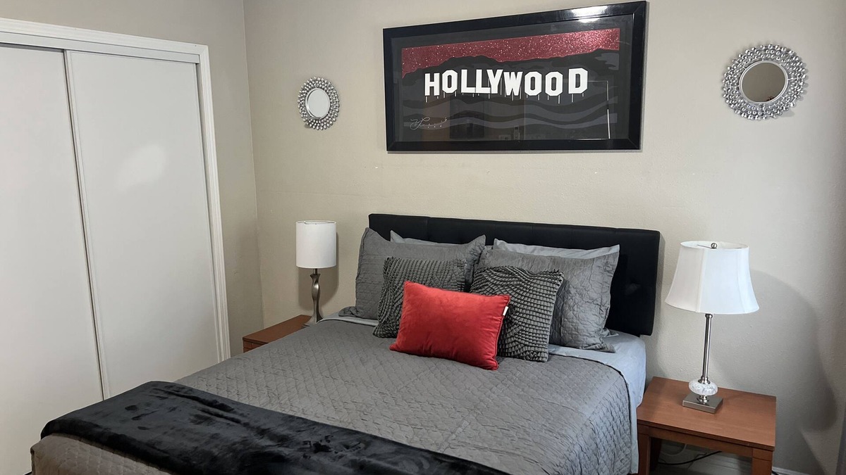Green Valley North Apartment | Cute studio Located on the heart of green valley.