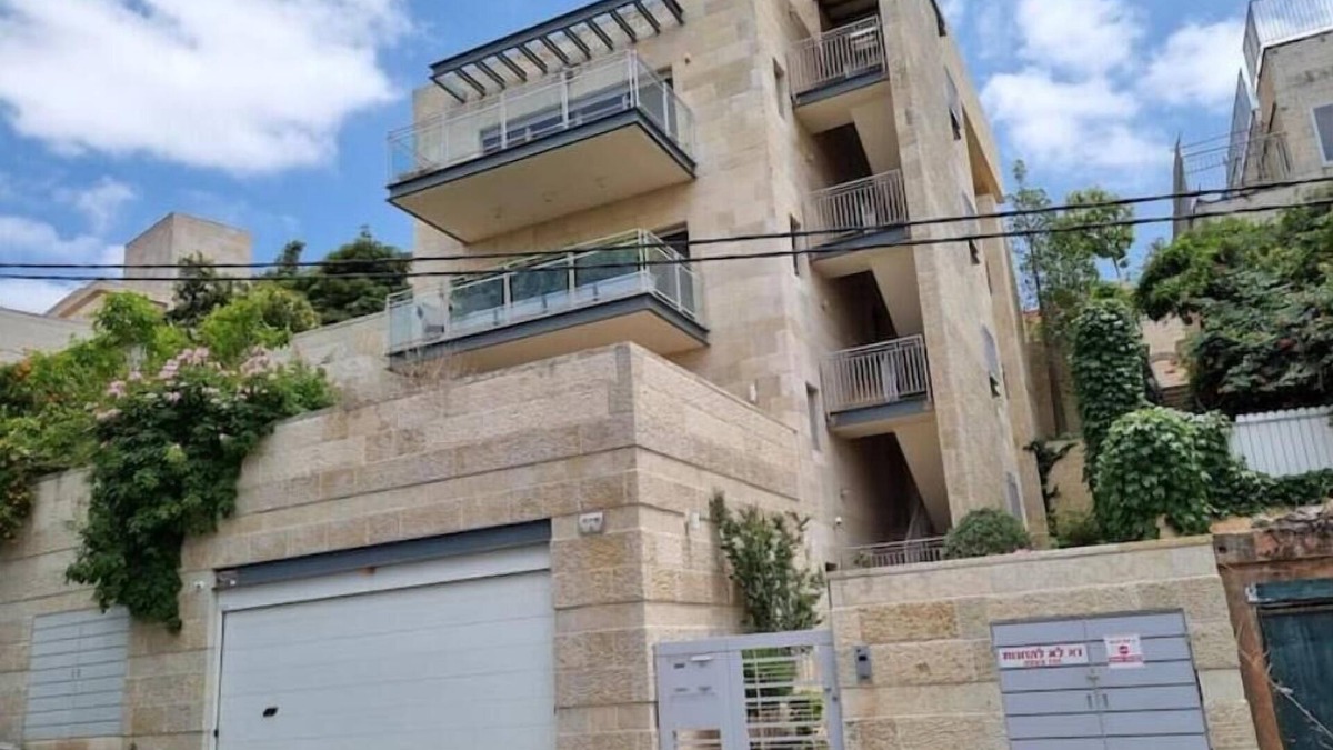 Ein Karem Apartment | Cute Studio near Yad Vashem. Free street parking.