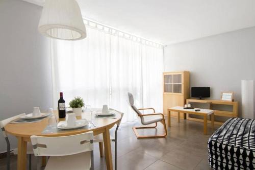 Tossa de Mar Apartment | Cute tiny flat near the beach and city center