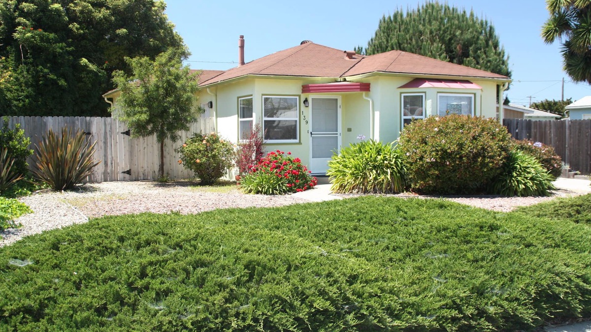 Lompoc House | Cute Wine Country Bungalow