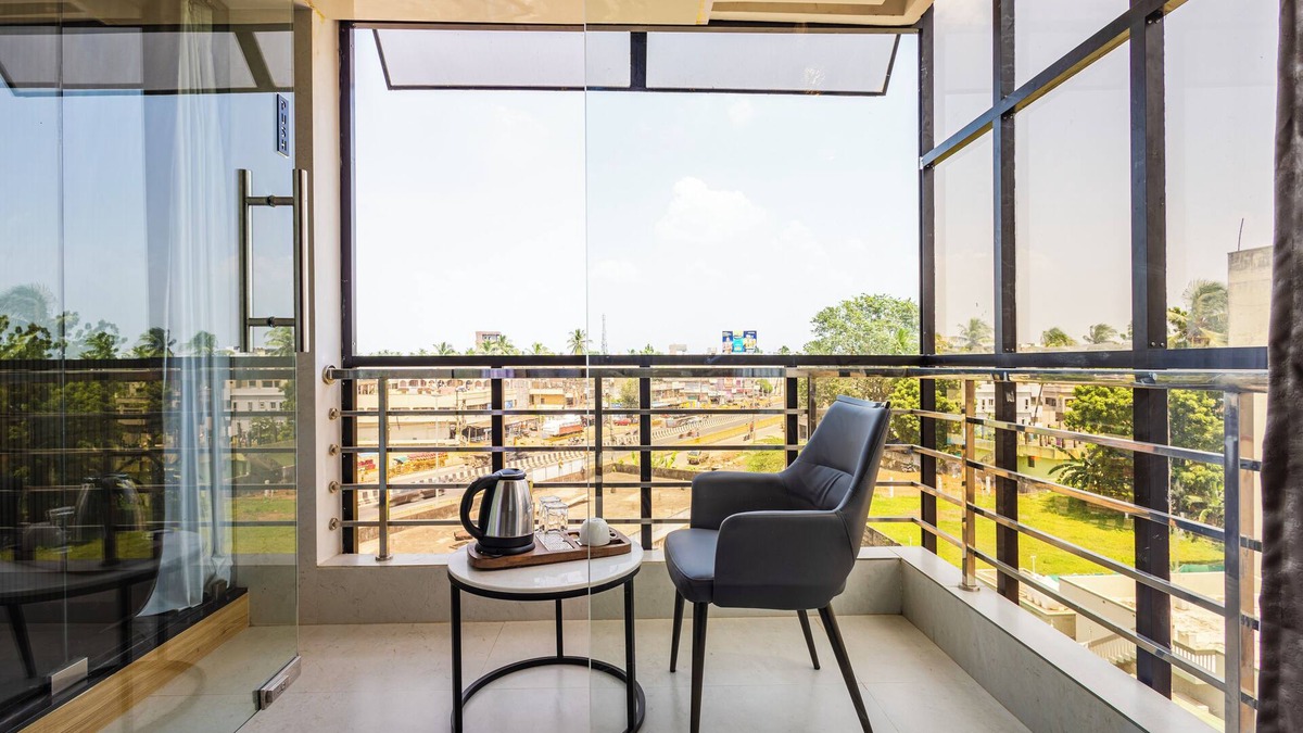 Eluru Hotel | CVR'S HOTEL GLASS BIRD