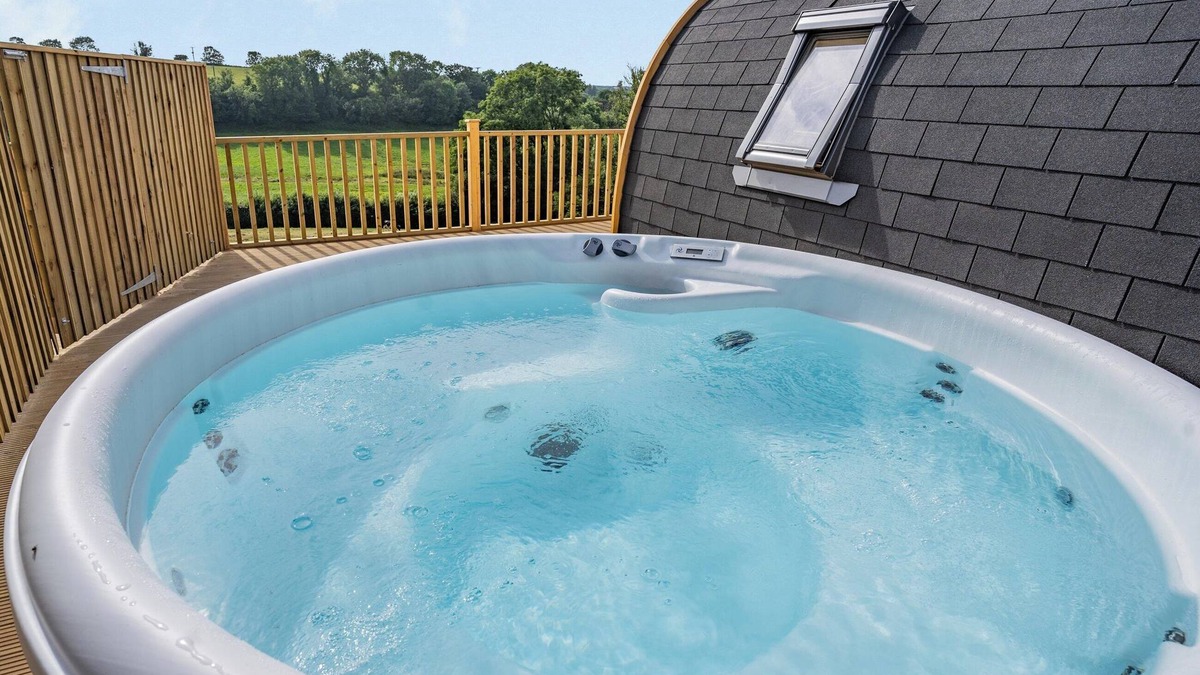 Tan-y-groes Cottage | Cwmporthman Farm Cwtch-UK34700