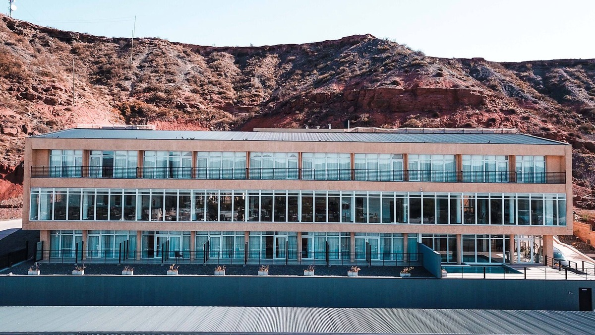Anelo Hotel | Cyan Wenelen Vaca Muerta