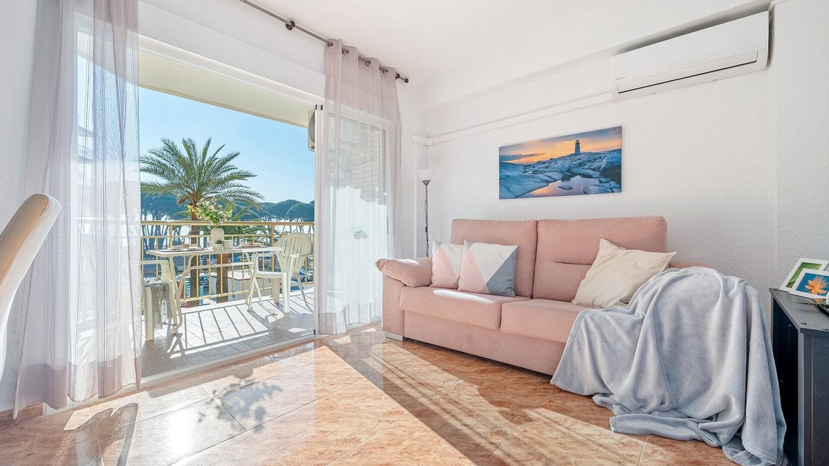 La Pineda Apartment | CYE V LA PINEDA
