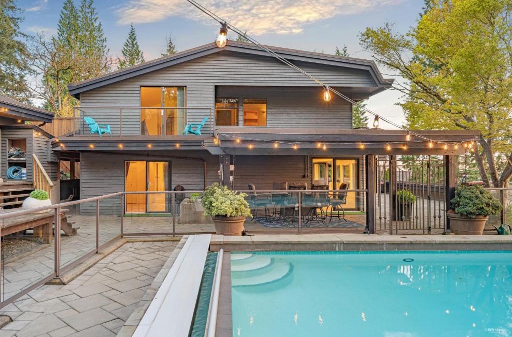 Upper Lonsdale House | Cypress: Private Bedroom/Bathroom/Office, with Shared Pool, Hot tub