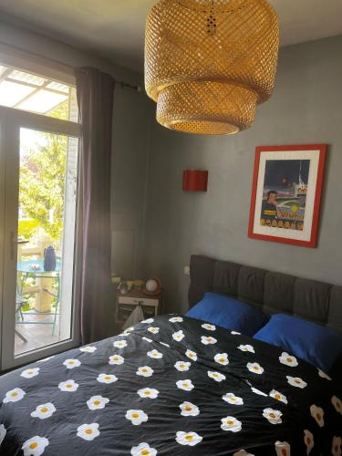 Flore House | Cyrus House