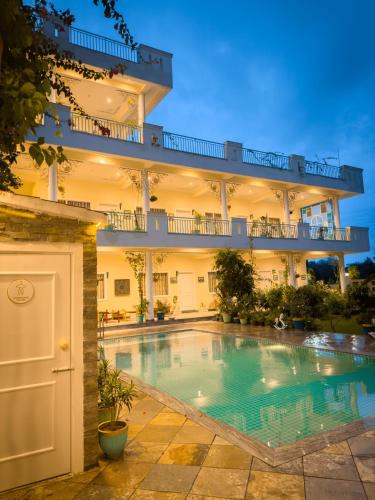 Agra House | Dá Bungalow - A Vacation Abode