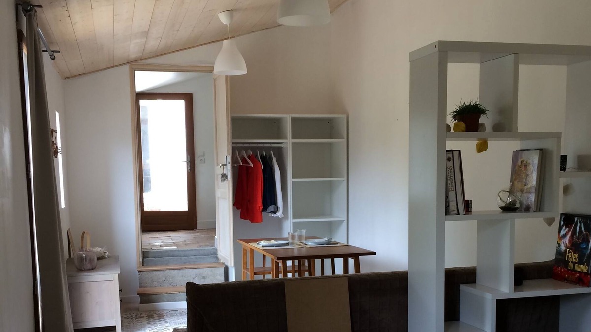 Aiguelèze House | Dépendance en rez de Jardin