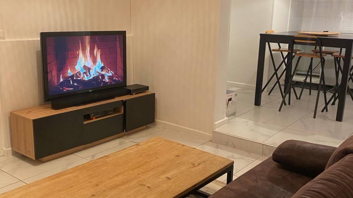 Bagnolet Apartment | Détendez-vous Dans ce Logement Élégant et Cocooning Avec SPA Jacuzzi