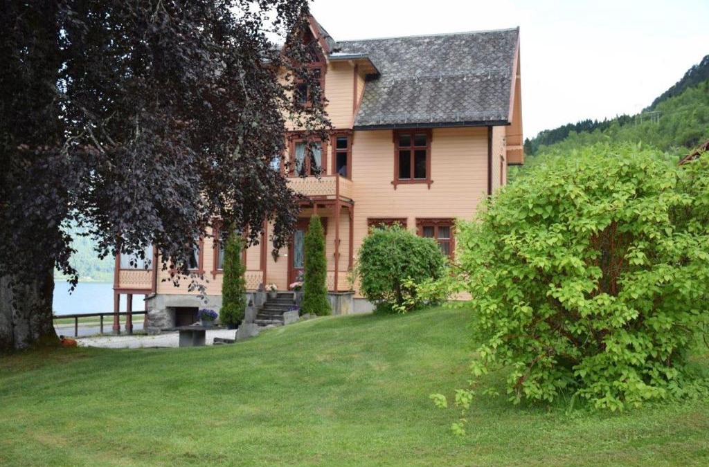 Luster House | Døsen Gård