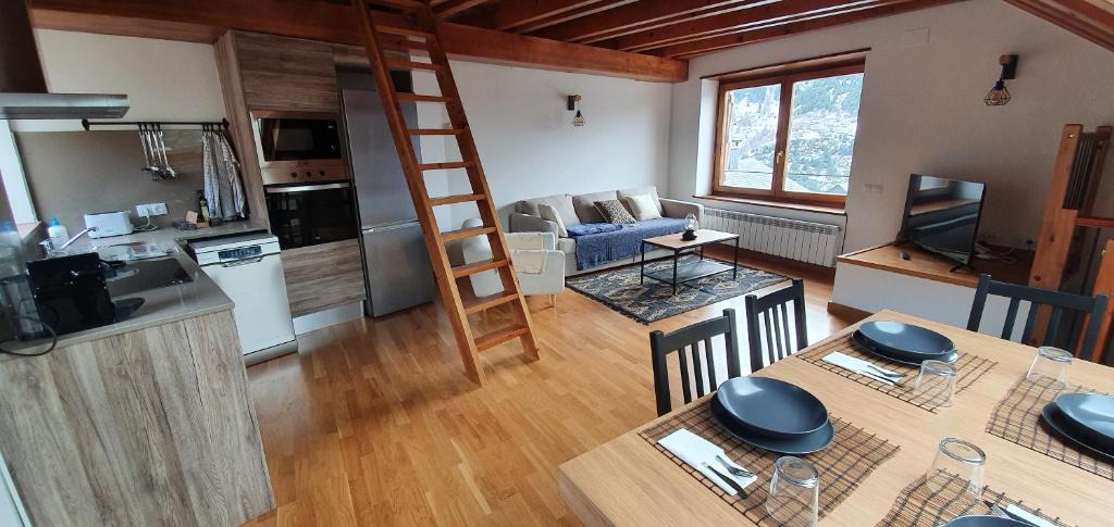 Taull Apartment | Dúplex amb altell de luxe + parking (Taüll)