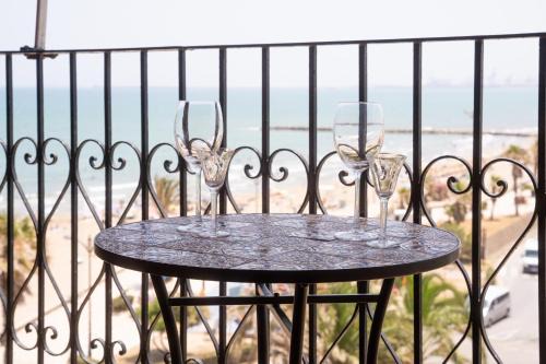 Port Saplaya Apartment | Dúplex, terraza y vistas al mar