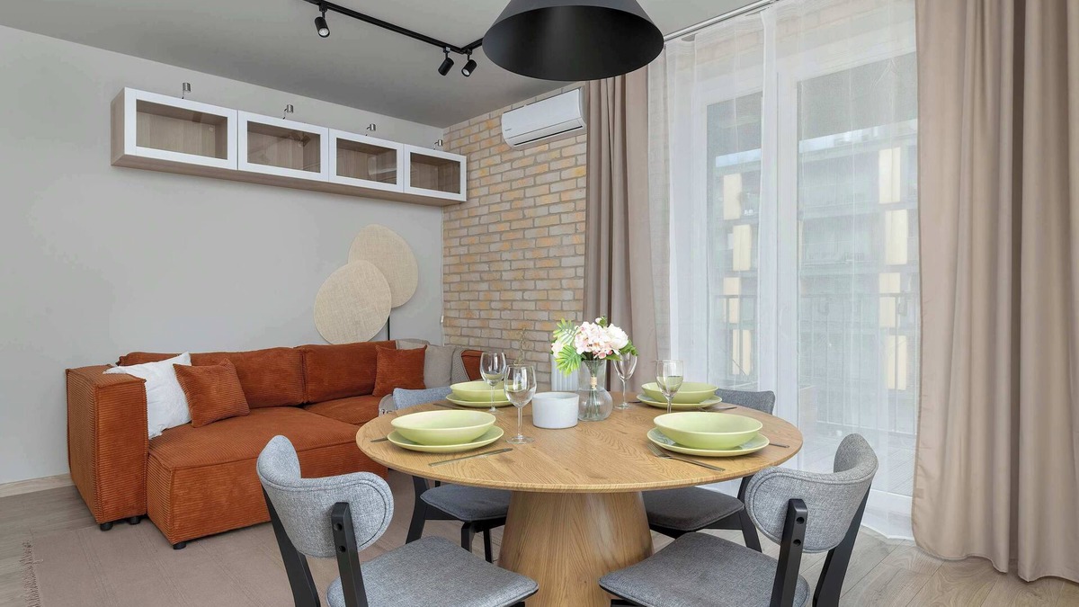 Czyzyny Apartment | Dąbrowska 15C | Krakow | Spacious Apartment | Parking