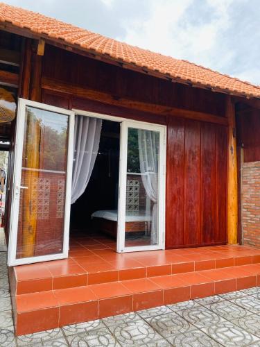 Phong Dien Ski Chalet | Dưa Hấu House