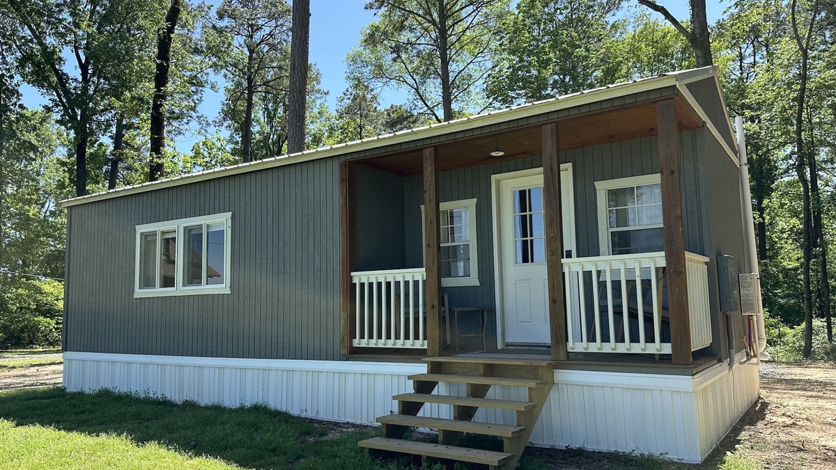 Farmerville House | D'Arbonne Nest Rentals: The Gator's Nest