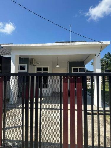 Melor House | D'Banggol Homestay