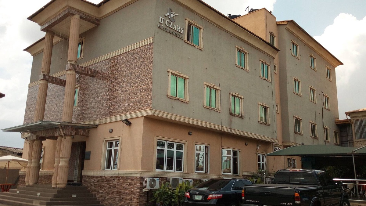 Ota Hotel | D'Czars Hotel & Suites
