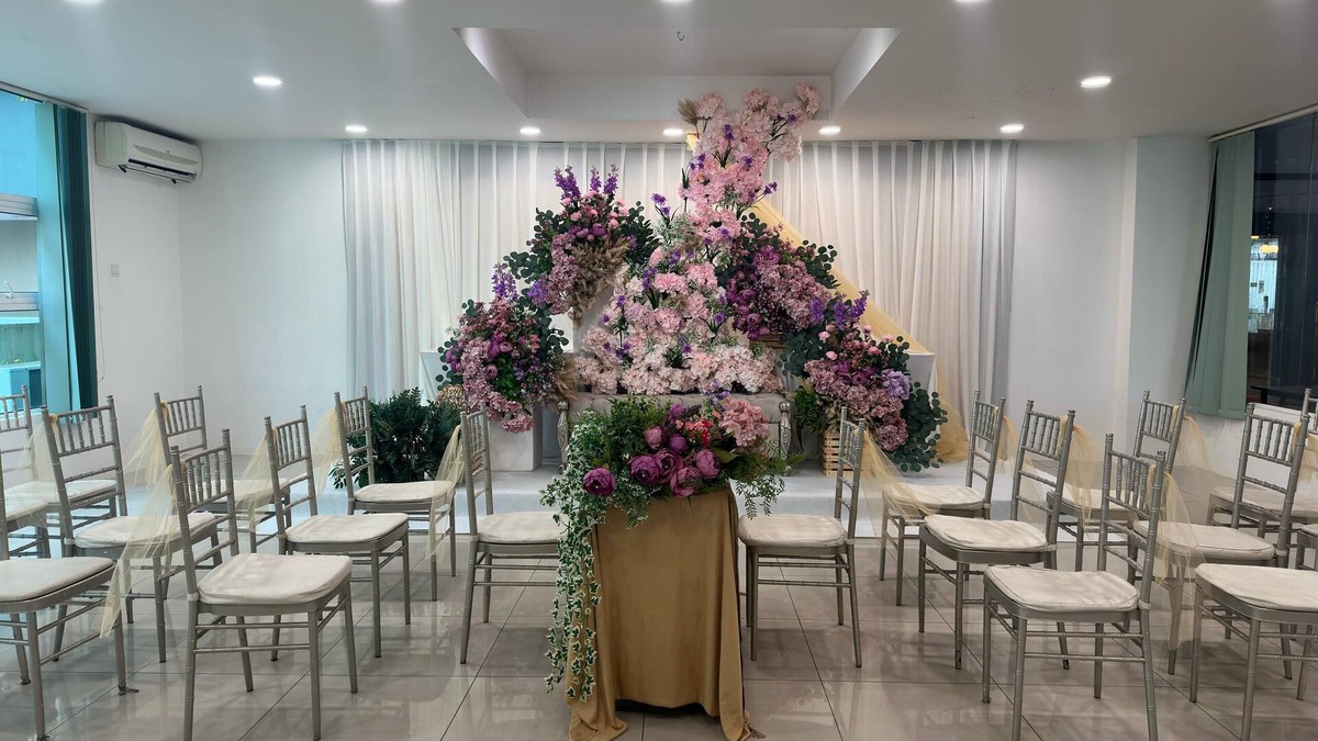 Kampung Alor Akar Apartment | D'Embassy Serviced Residence Suites