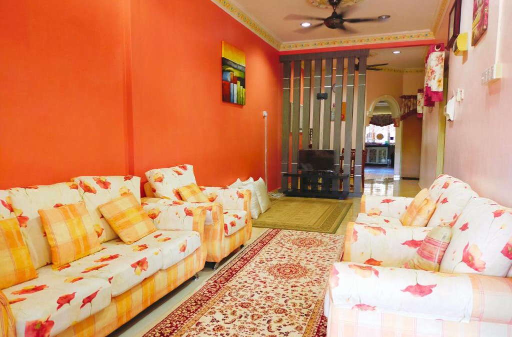 Kampung Titian Pendek House | D'LAILA HOMESTAY