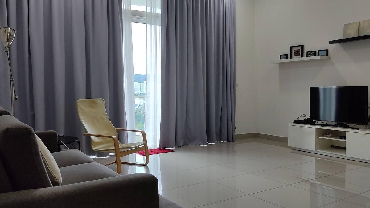 Kampung Batu Maung Apartment | D Paradise 1 with High Speed Wifi & Amenities