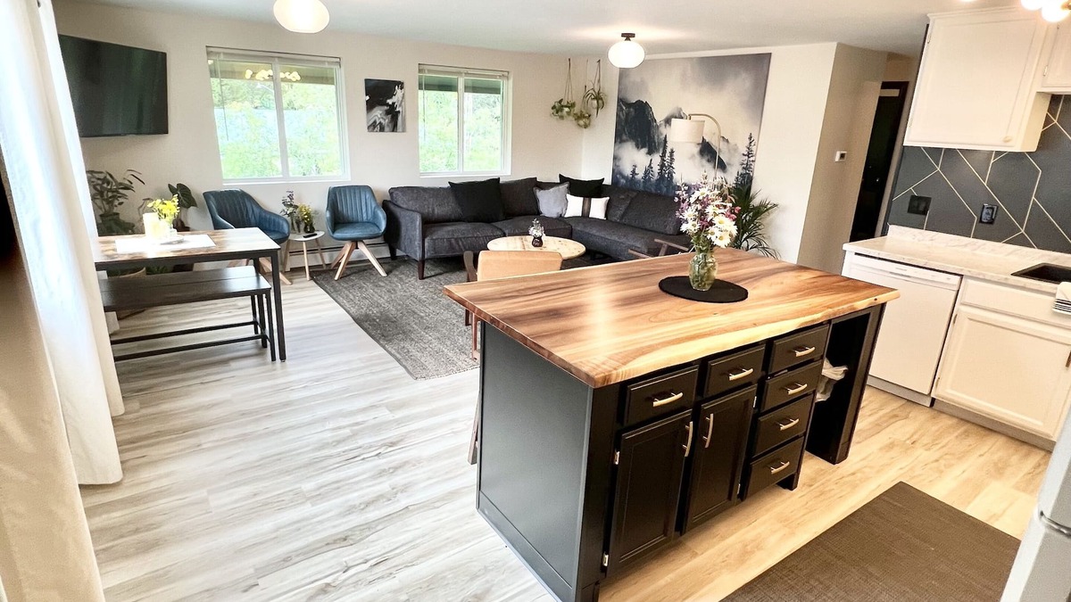 Valdez Apartment | D&R Storage and Rentals