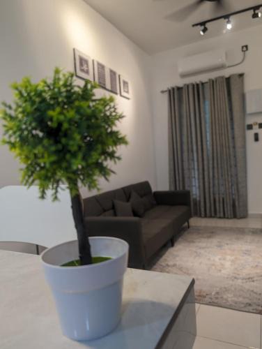 Kampung Serandu House | D'Tanjung Homestay - Tulip