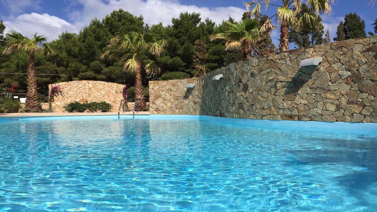 Porto Pino Apartment | D6 FIRST FLOOR APARTMENT IN RESIDENCE WITH SWIMMING POOL