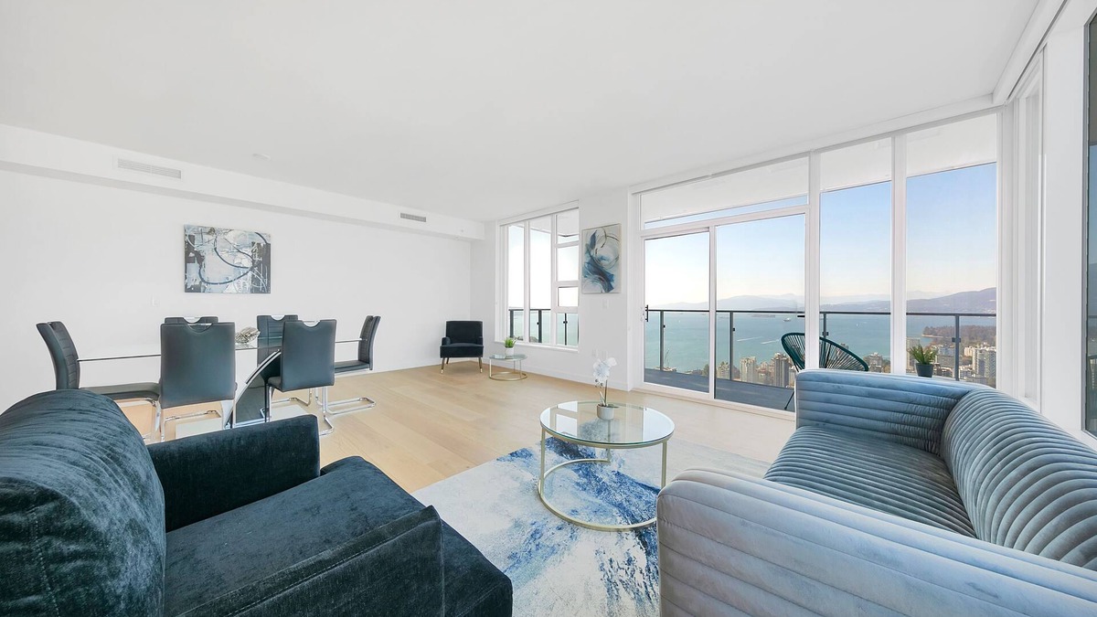 Downtown Vancouver Apartment | D82 - Incredible 55th Floor Luxury Apartment