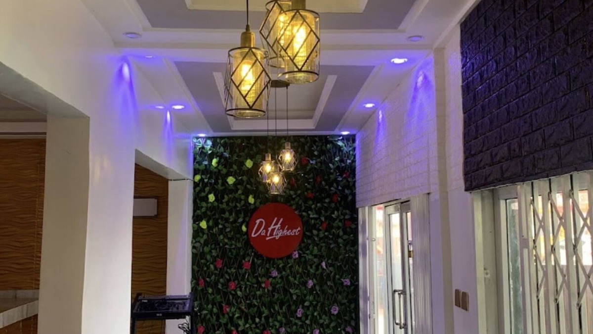 Kasoa House | Da Highest Lounge Bar & Restaurant