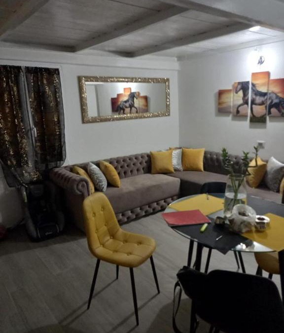 Ostiglia Apartment | Da mario