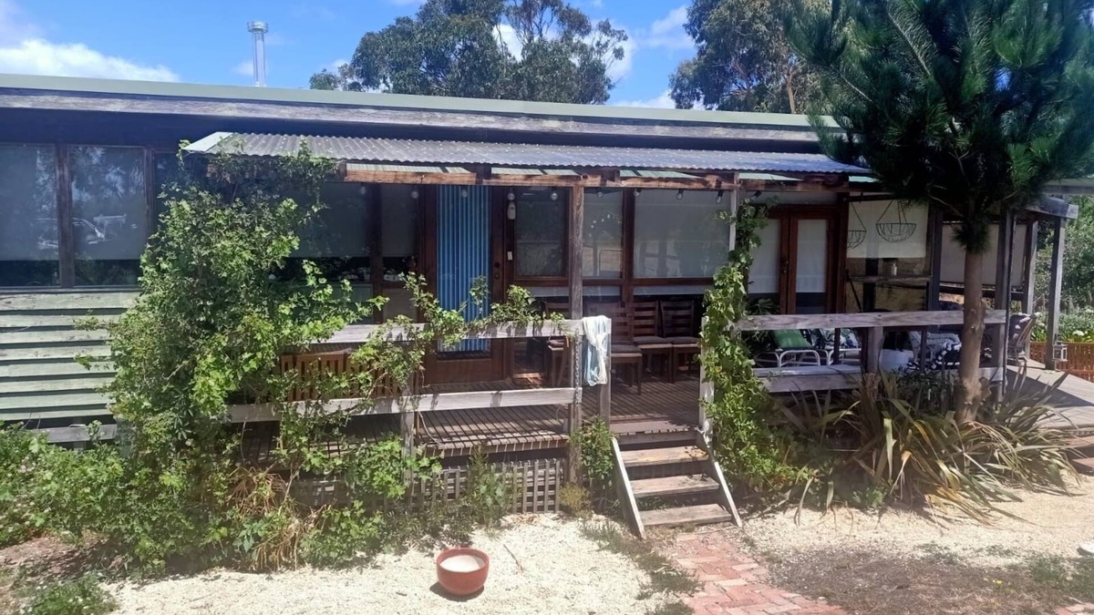 Venus Bay House | Dacha Kincora - small cottage, short walk to beach