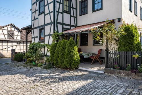 Dreißigacker Apartment | Dachwohnung Im Landhausstil