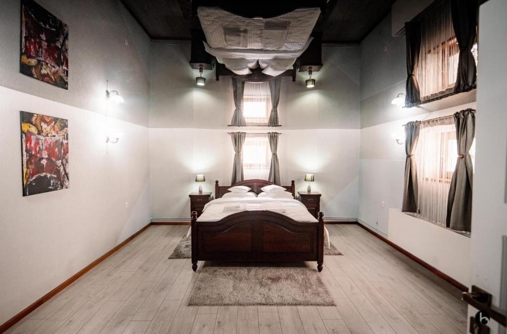 Center House | Dadi House