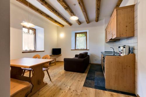 Sutrio Apartment | Dafne Apartments