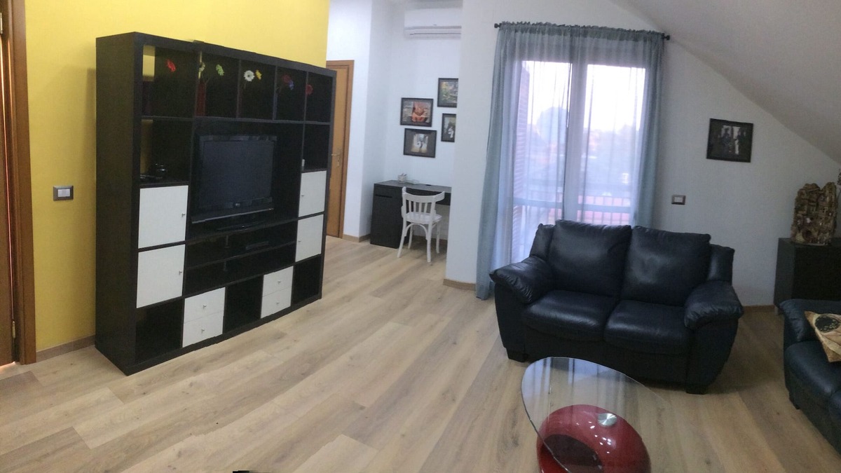 Casalnuovo di Napoli Apartment | Dafne Home offers you a pleasant accommodation in the nearby suburbs of Naples