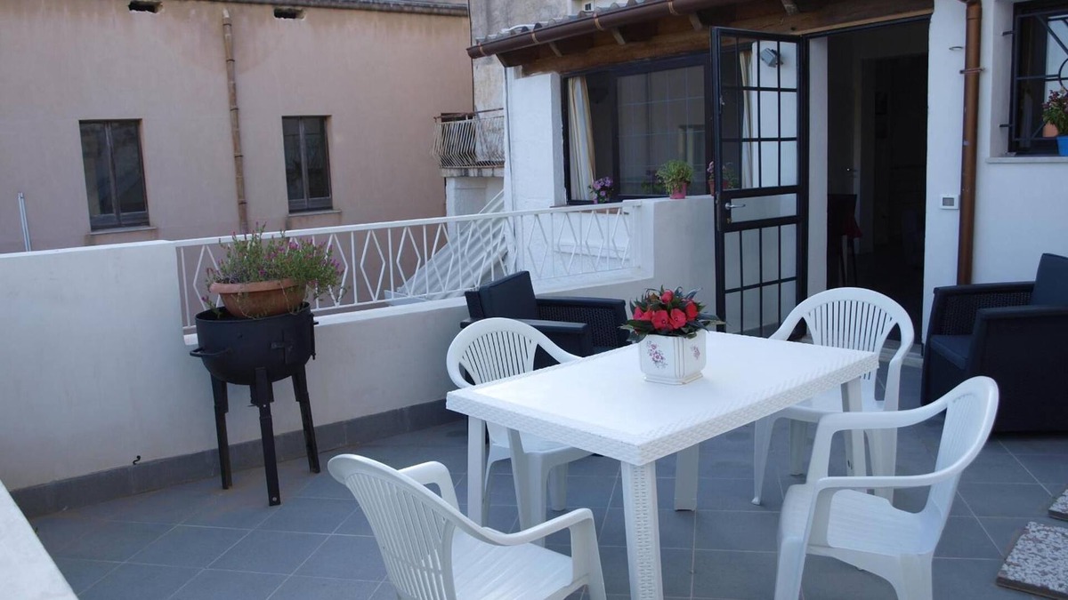 Marsala House | Dafne Marsala Centro