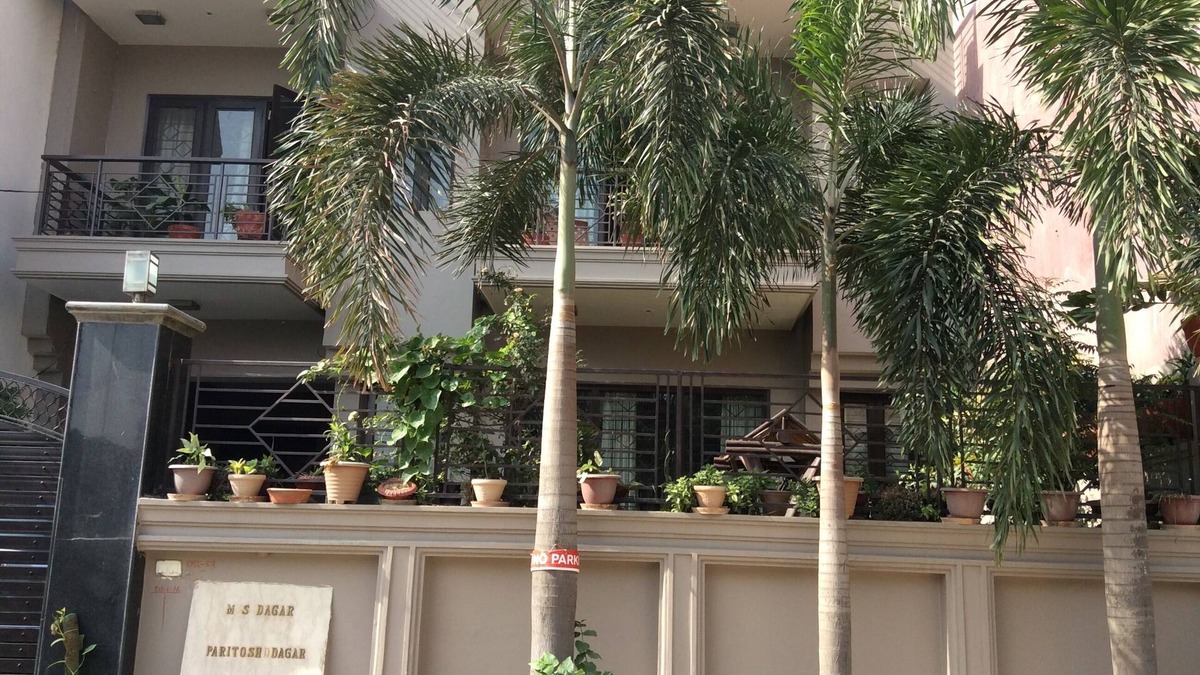 Chhatarpur Bed & Breakfast | Dagar Apartment -Bed and Breakfast
