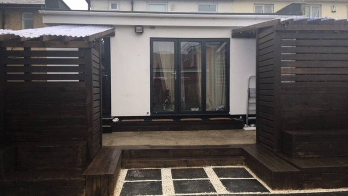 Dagenham House | DagenhamDelight - amazing apartment in the Dagz