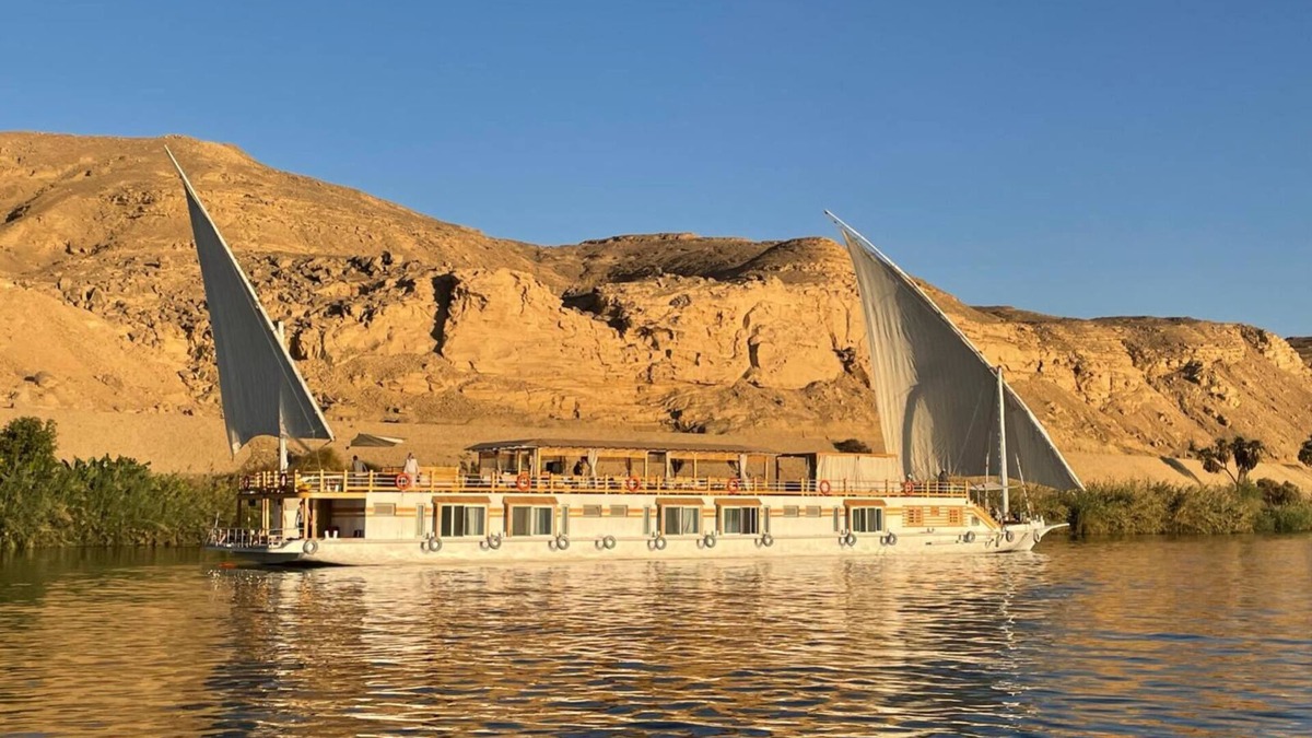 Luxor House | Dahabiya Nile Sailing