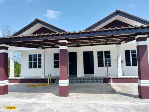 Kampung Ru Tapai House | Dahlia Homestay 3