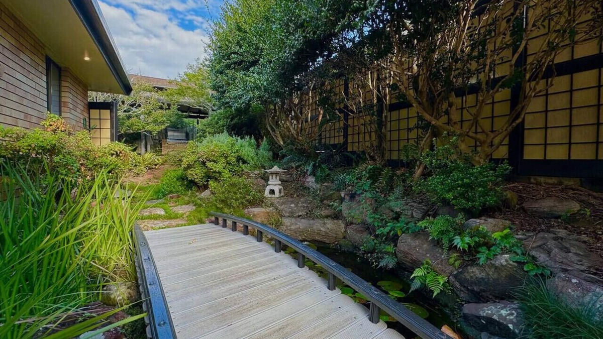 Daisy Hill House | Daisy hill Tranquil Japanese Gardens Retreat