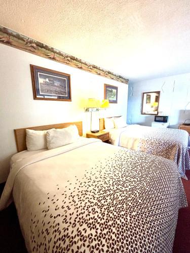 Huron Hotel | Dakota Inn