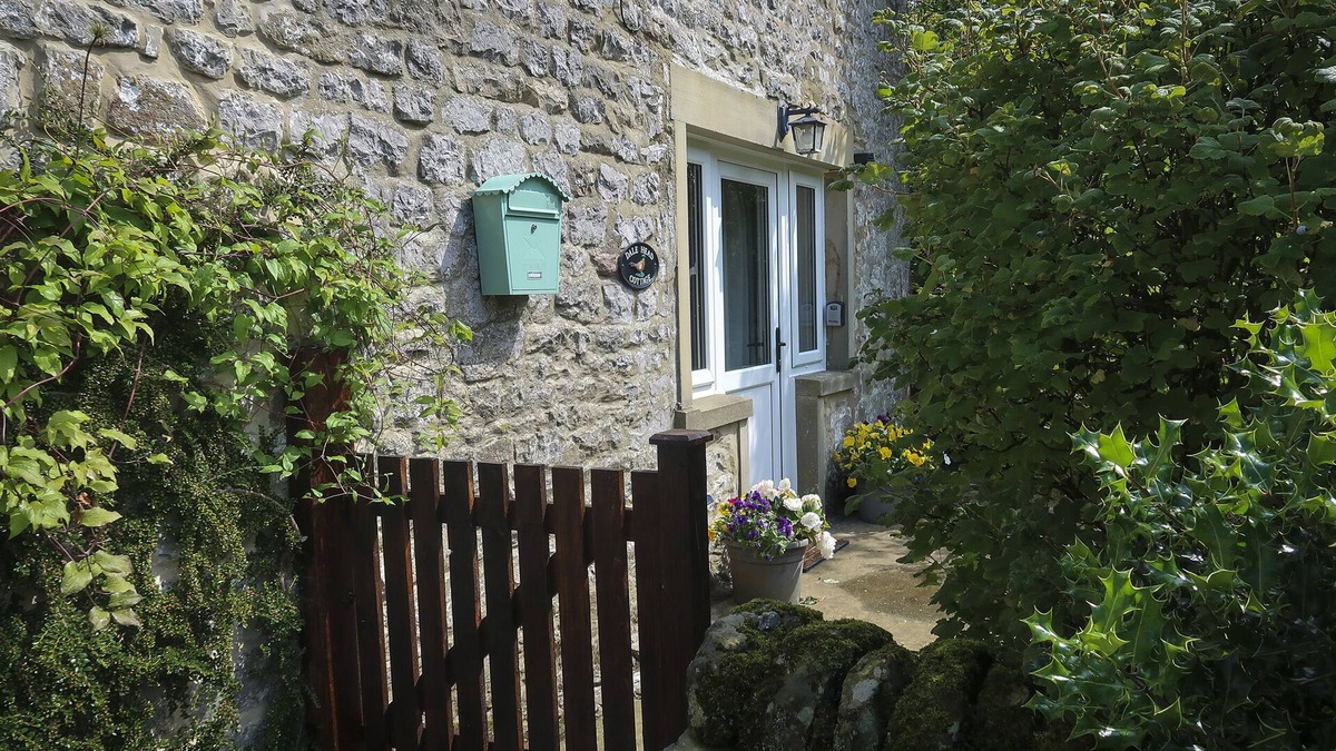 Buckden Cottage | DALE HEAD COTTAGE, family friendly, with open fire in Buckden