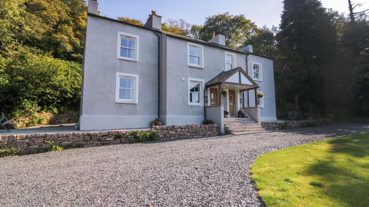 Boot Cottage | DALEGARTH HALL FARM COTTAGE 2, pet friendly in Gosforth